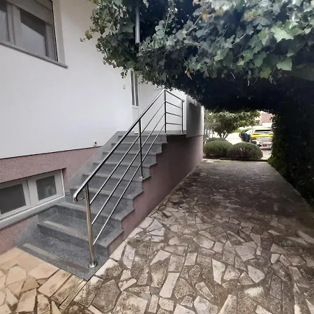 Apartment Dujmovic Diklo