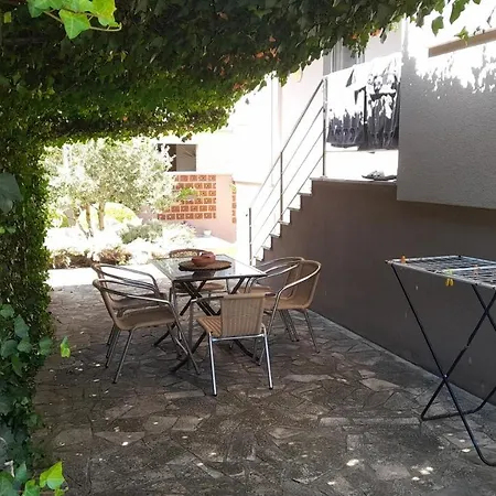 Dujmovic Diklo Apartment